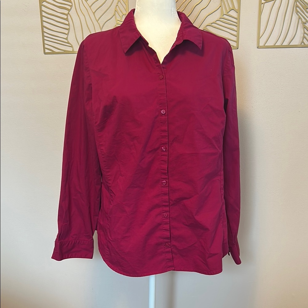 Women's Button-Up Shirt - Magenta